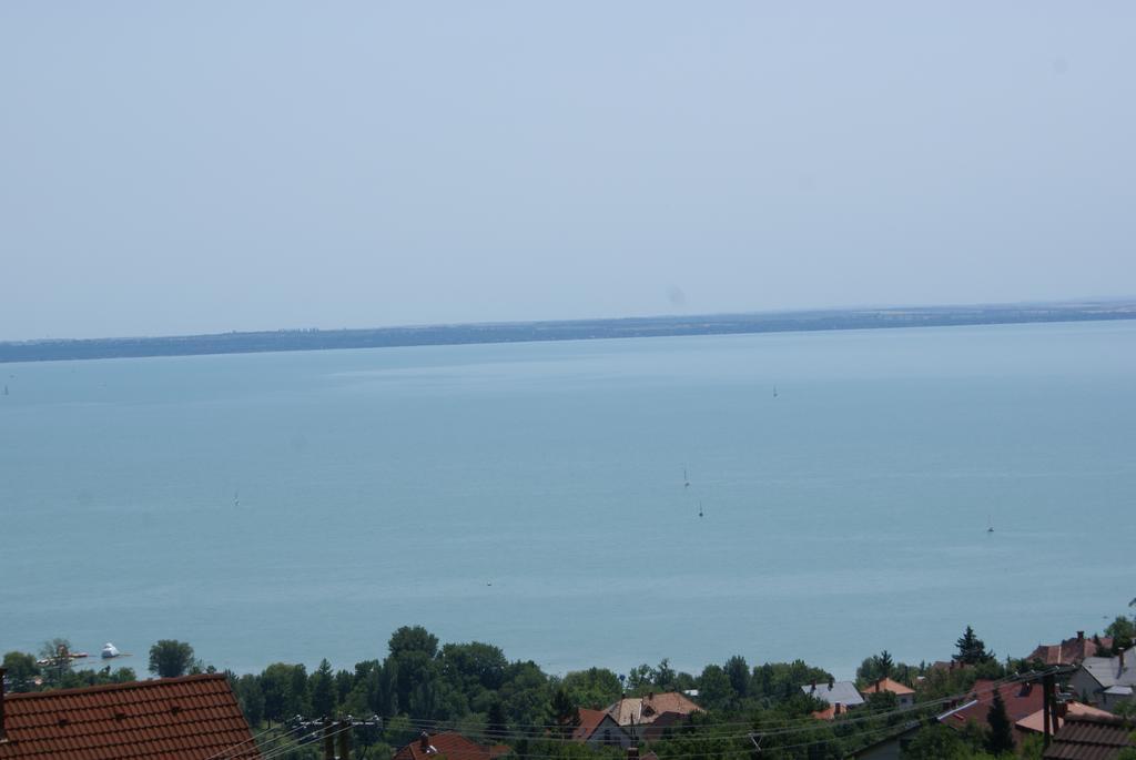 Sargarigo Apartman Haz Otel Balatonalmádi Dış mekan fotoğraf