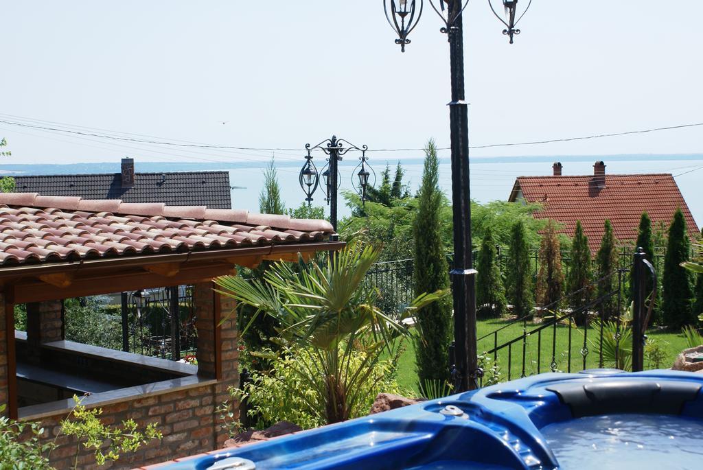 Sargarigo Apartman Haz Otel Balatonalmádi Dış mekan fotoğraf